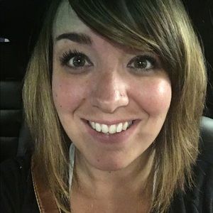 Meet your Posher, Andrea